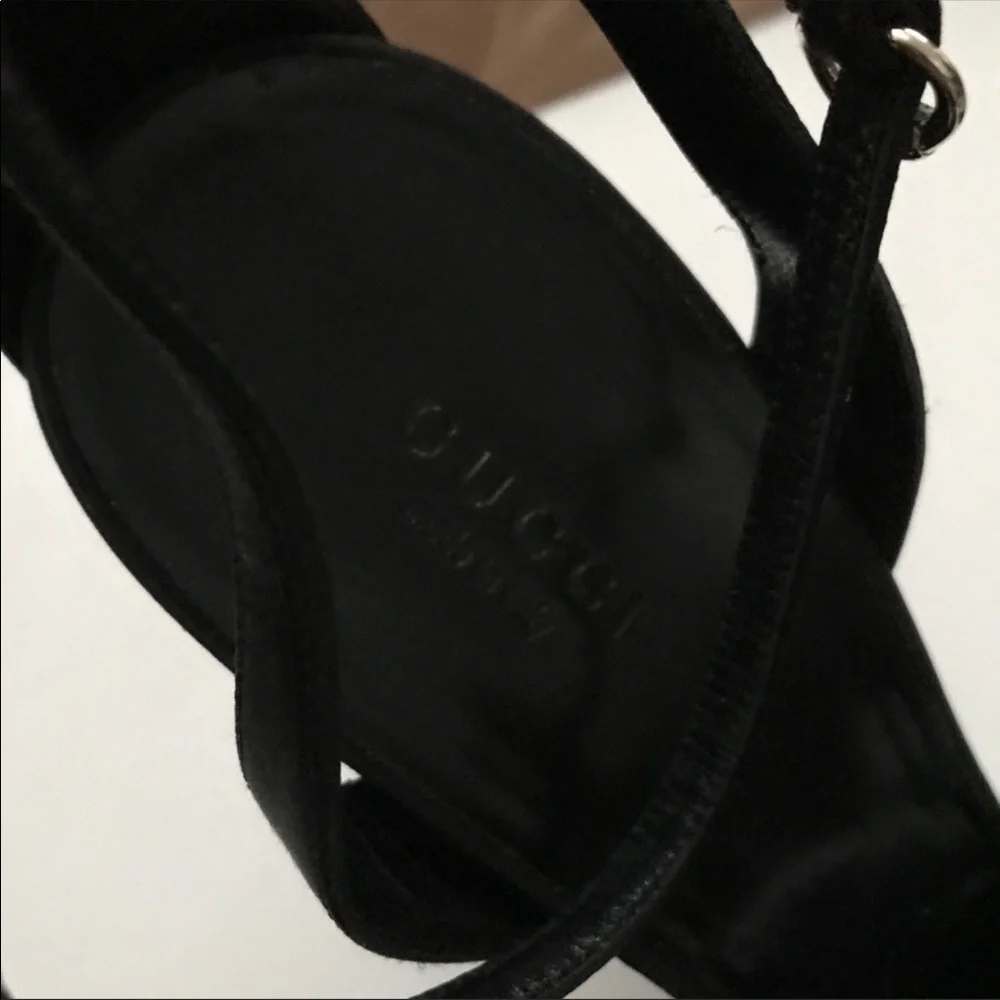 Gucci crystal pumps